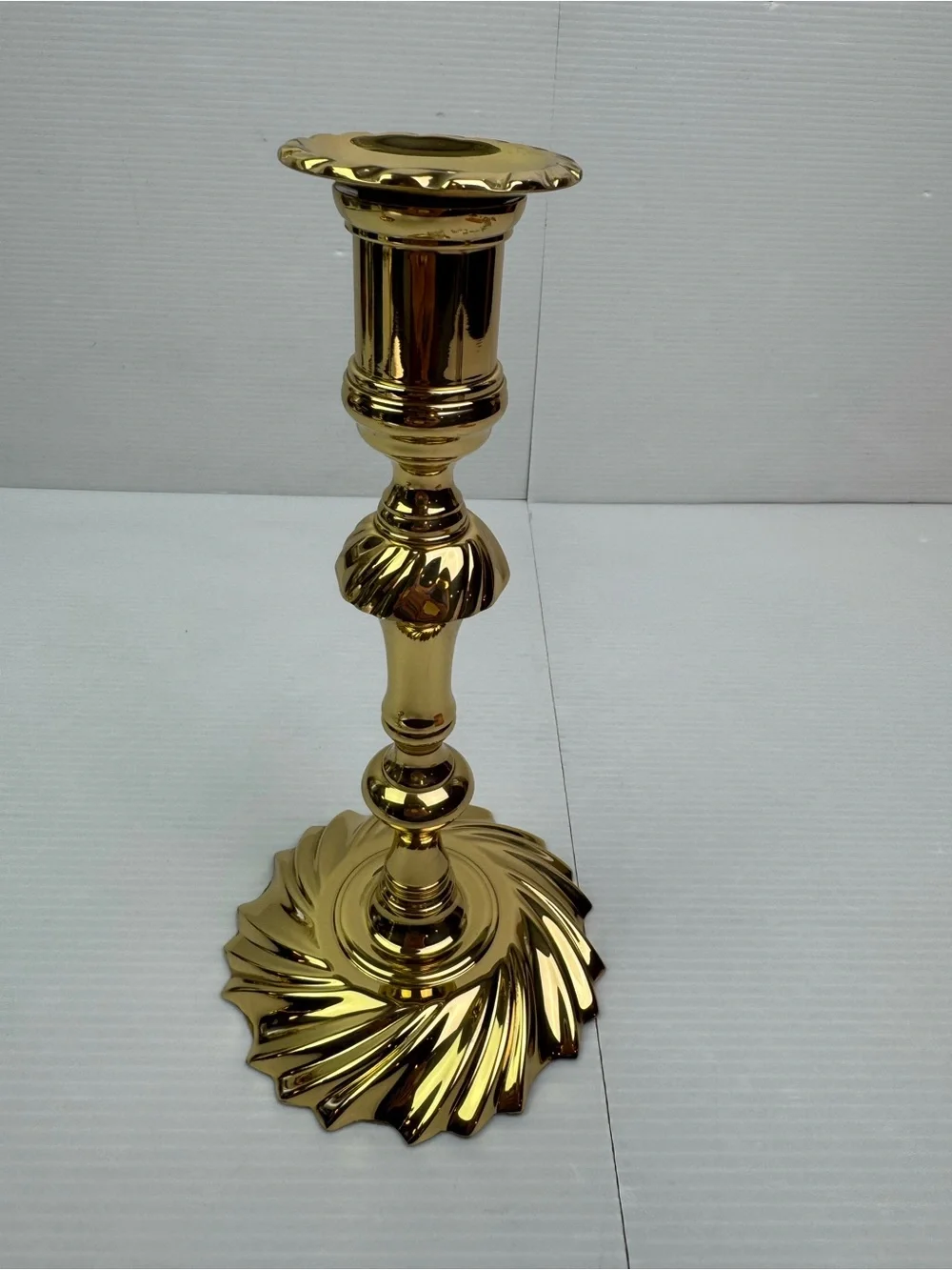 VTG Baldwin Solid Brass Candlesticks Pair Swirl Base Queen Ann USA 9” W/ Inserts